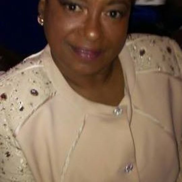 Meet your Posher, Beverley - Picture 1 of 1